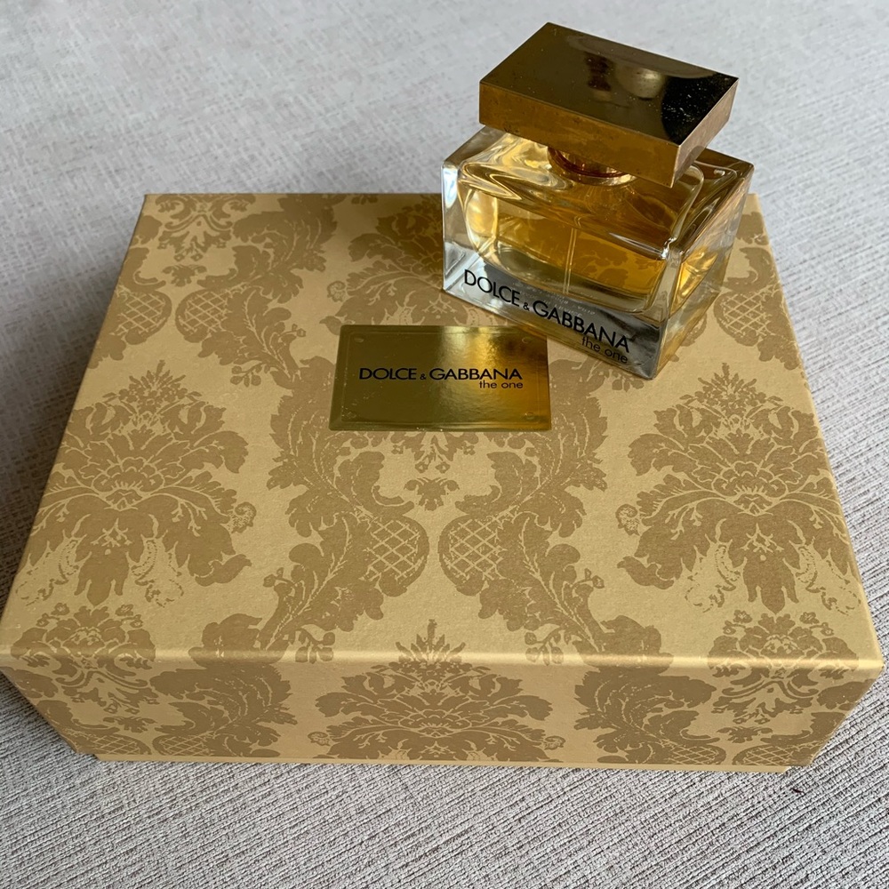 Dolce and gabbana The One perfume